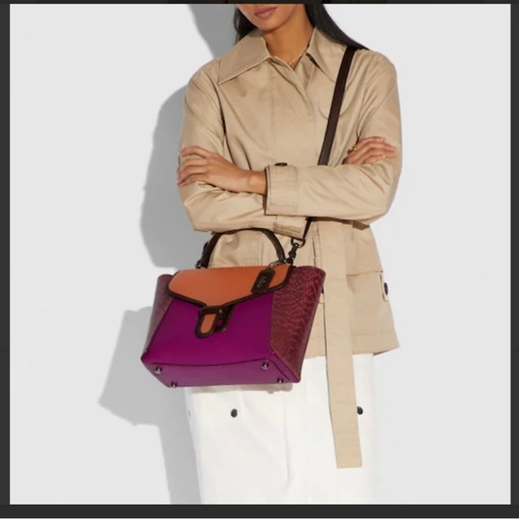 EUC COACH COURIER CARRYALL WITH SNAKESKIN DETAIL HIBISCUS MULTI - Picture 2 of 5